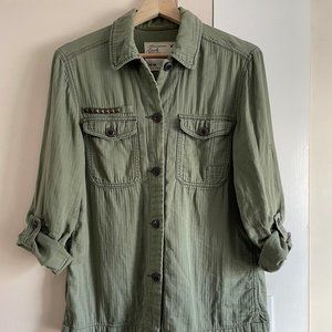 American Eagle Green Button Down Shirt with stud accents